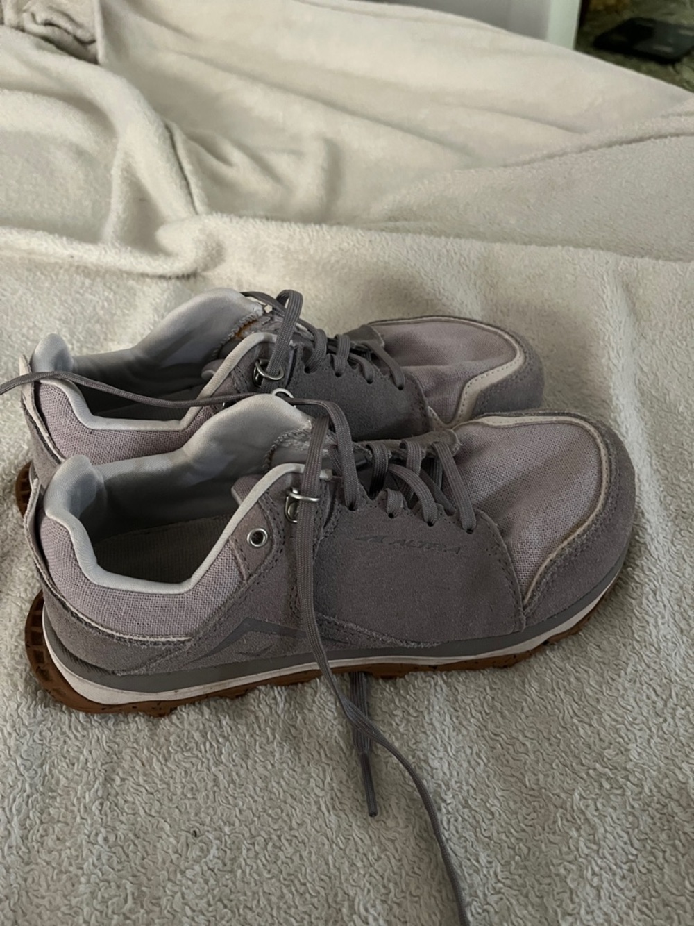 Altra Women’s purple/Gray Lace-Up Hiking Sneakers